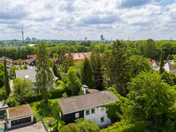 AkuRat Immobilien – Baugrundstück für Geschosswohnungsbau (1424m² Grund) in München-Lerchenau, 80935 München, Wohngrundstück